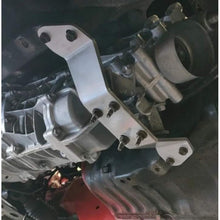 Load image into Gallery viewer, AE86-J160 gearbox mount
